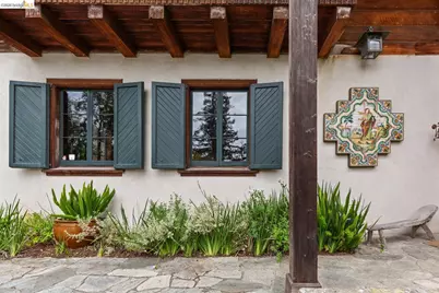 1705 La Loma Ave, Berkeley, CA 94709 - Photo 4