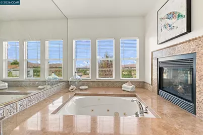 5279 Montecito Dr, Concord, CA 94521 - Photo 30