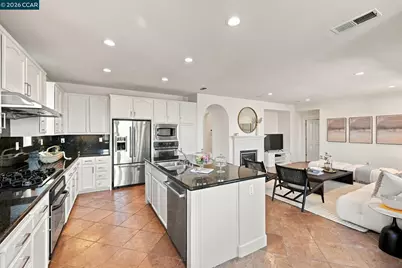 5279 Montecito Dr, Concord, CA 94521 - Photo 12