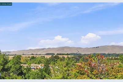 5279 Montecito Dr, Concord, CA 94521 - Photo 40