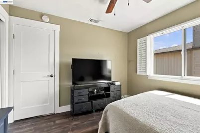 1017 Hatchcover Pl, Manteca, CA 95337 - Photo 30