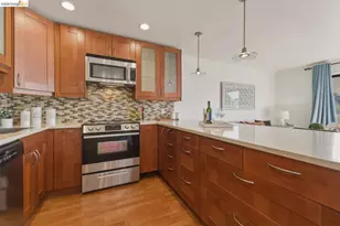 5 Embarcadero, Oakland, CA 94607 - Photo 14