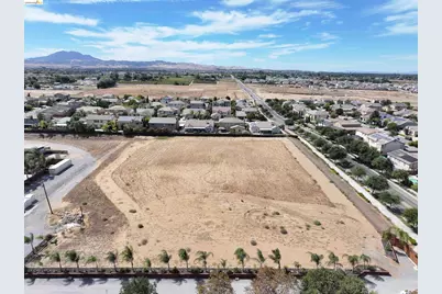 330 Bolton Rd, Oakley, CA 94561 - Photo 1