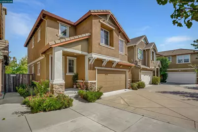 277 Kapalua Bay Cir, Pittsburg, CA 94565 - Photo 2