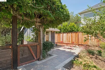4828 Webster St, Oakland, CA 94609 - Photo 40