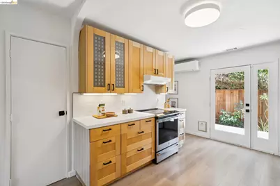 4828 Webster St, Oakland, CA 94609 - Photo 14
