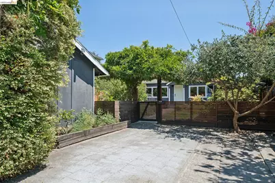 4828 Webster St, Oakland, CA 94609 - Photo 2