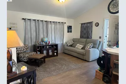 309 Winnipeg Grn, Fremont, CA 94538 - Photo 4
