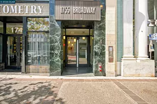 1755 Broadway, Oakland, CA 94612 - Photo 1