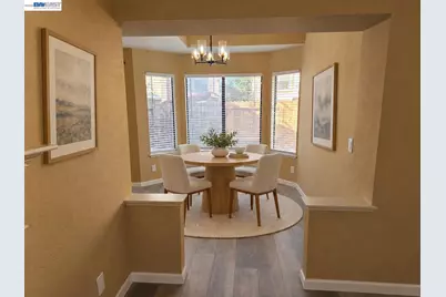 1063 Mepham Dr, Pittsburg, CA 94565 - Photo 6