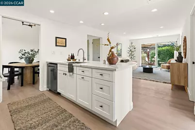 1316 Pineview Ln, Concord, CA 94521 - Photo 14