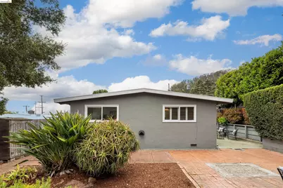 7408 Park Vista, El Cerrito, CA 94530 - Photo 34