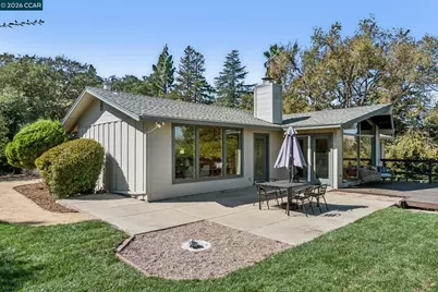 220 Grover Ln, Walnut Creek, CA 94596 - Photo 38