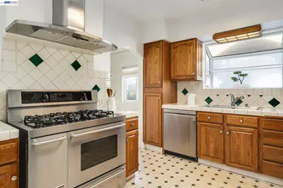 1914 105th Ave, Oakland, CA 94603 - Photo 16