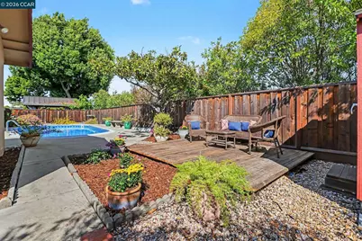 340 Greenway Dr, Martinez, CA 94553 - Photo 20