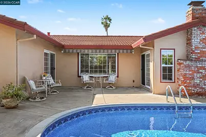 340 Greenway Dr, Martinez, CA 94553 - Photo 24