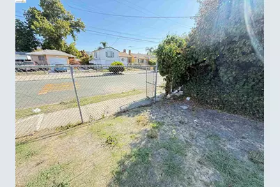 Olive St, Oakland, CA 94603 - Photo 6