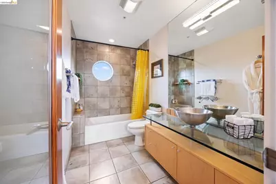 2709 10th St #D, Berkeley, CA 94710 - Photo 18