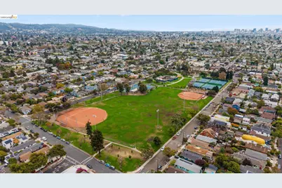 2709 10th St #D, Berkeley, CA 94710 - Photo 26