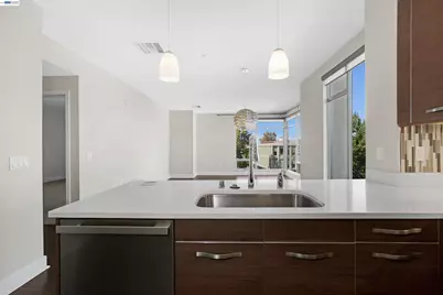 555 Ygnacio Valley Rd #318, Walnut Creek, CA 94596 - Photo 18