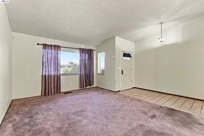 827 Yosemite Way, Suisun City, CA 94585 - Photo 4