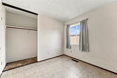 827 Yosemite Way, Suisun City, CA 94585 - Photo 28
