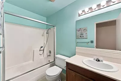 827 Yosemite Way, Suisun City, CA 94585 - Photo 20