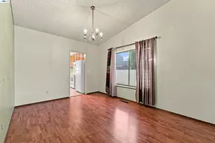 827 Yosemite Way, Suisun City, CA 94585 - Photo 8