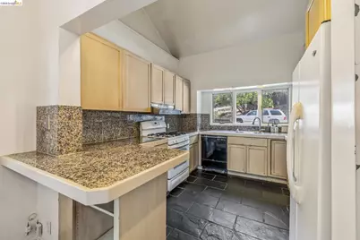 1466 Scenic Ave, Berkeley, CA 94708 - Photo 16