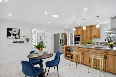 350 Elysian Fields Dr, Oakland, CA 94605 - Photo 18