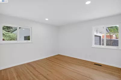 350 Elysian Fields Dr, Oakland, CA 94605 - Photo 44