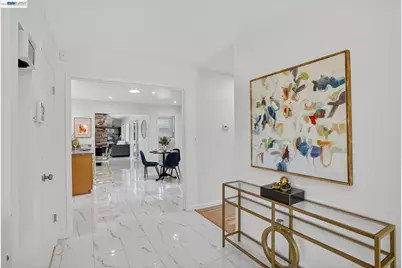 350 Elysian Fields Dr, Oakland, CA 94605 - Photo 22