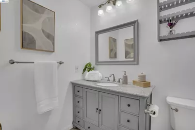 5520 Rainflower Dr, Livermore, CA 94551 - Photo 16