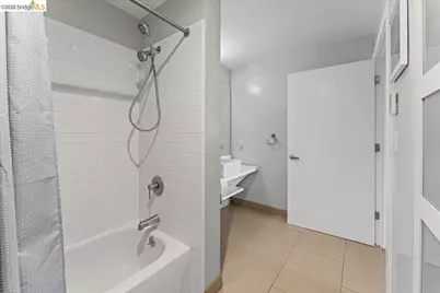 1201 Pine St #354, Oakland, CA 94607 - Photo 8
