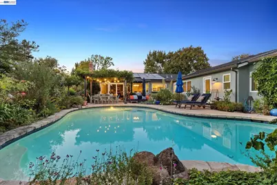 3425 Canfield Dr, Danville, CA 94526 - Photo 40