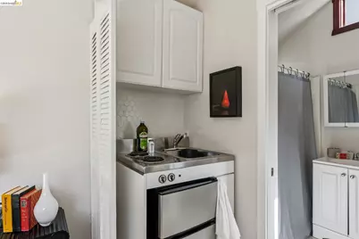 1322 Bancroft Way, Berkeley, CA 94702 - Photo 26
