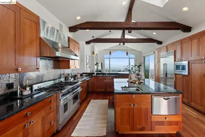 1442 Grand View Dr, Berkeley, CA 94705 - Photo 12