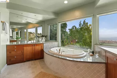 1442 Grand View Dr, Berkeley, CA 94705 - Photo 30