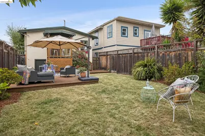 981 60th St, Oakland, CA 94608 - Photo 36
