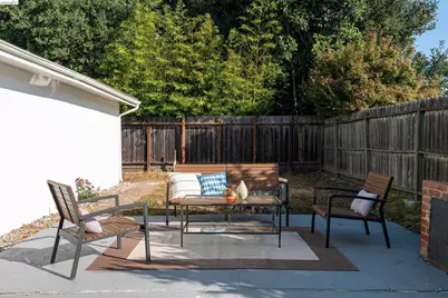 1527 Blake St, Berkeley, CA 94703 - Photo 56