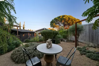 2921 55th Ave, Oakland, CA 94605 - Photo 36