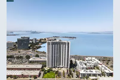 6363 Christie Ave #1226, Emeryville, CA 94608 - Photo 2
