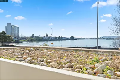 6363 Christie Ave #1226, Emeryville, CA 94608 - Photo 14