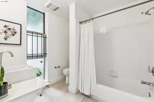 1255 Pine St, Oakland, CA 94607 - Photo 10