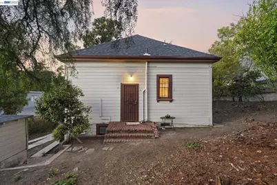 2525 29th St, Oakland, CA 94602 - Photo 28