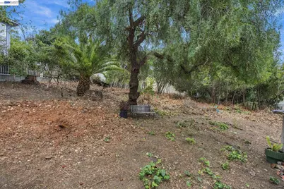 2525 29th St, Oakland, CA 94602 - Photo 34