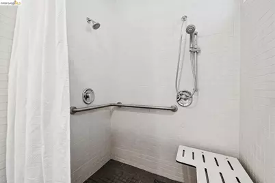 2830 Mandela Pkwy, Oakland, CA 94608 - Photo 30