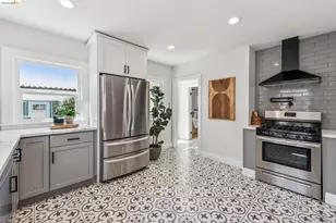 5215 Fleming Ave, Oakland, CA 94619 - Photo 12