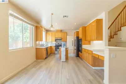 2016 Asilomar Dr, Antioch, CA 94509 - Photo 8