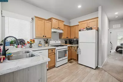 22797 Cozy Ct, Tracy, CA 95304 - Photo 78